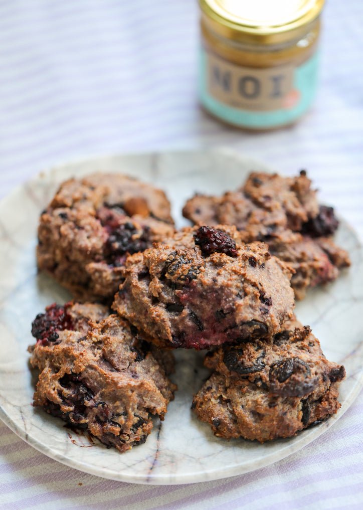 Noi Bademli, Böğürtlen ve Çikolata Parçalı Cookie Tarifi - NOI BAHÇE