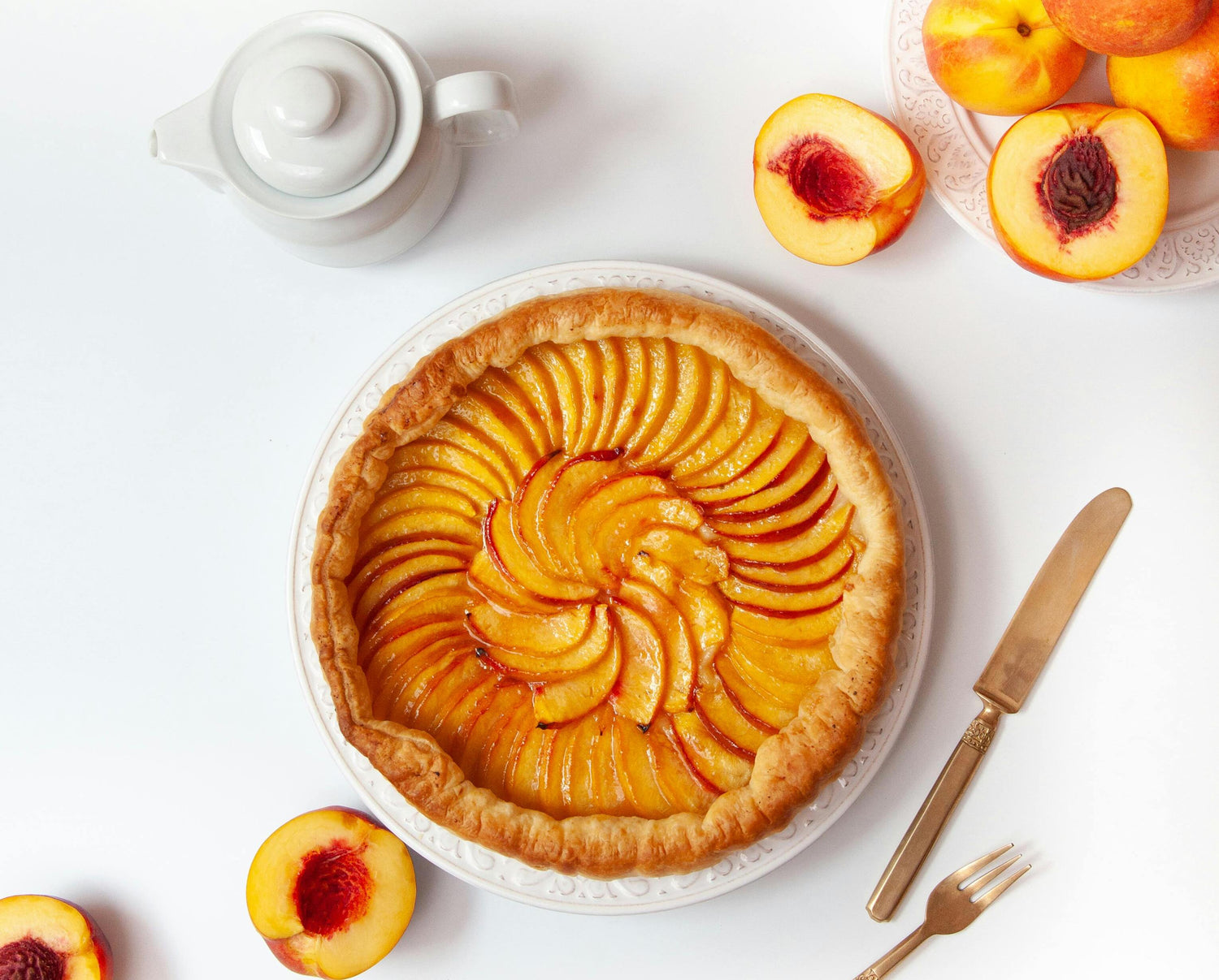 Fırınlanmış Bademli Şeftali Tatlısı