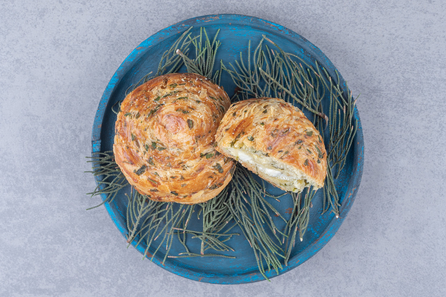 Badem Unlu Dereotlu Poğaça