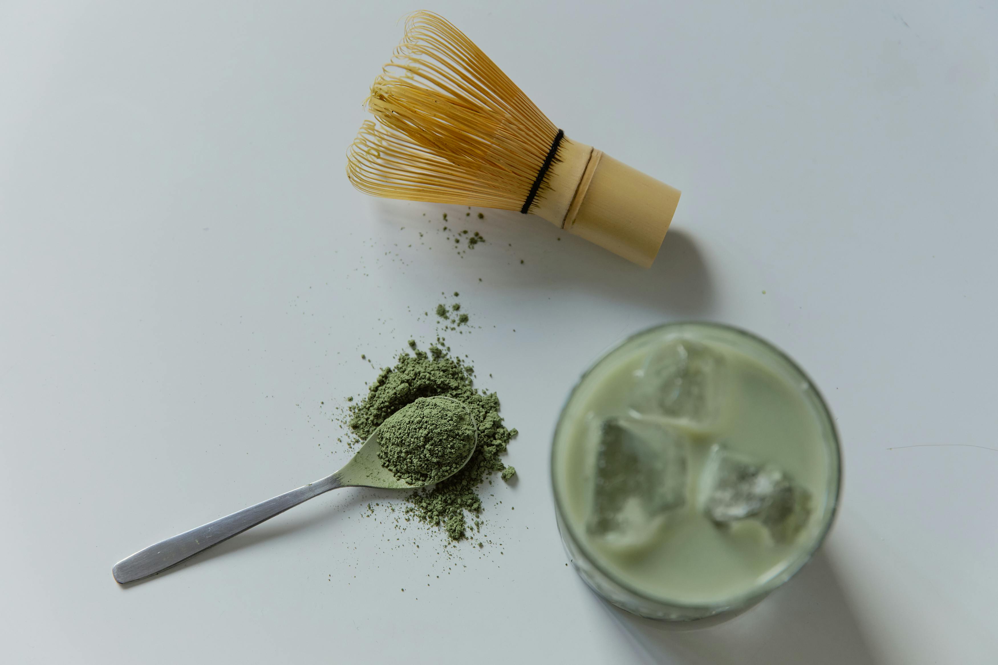Badem Sütlü Soğuk Matcha